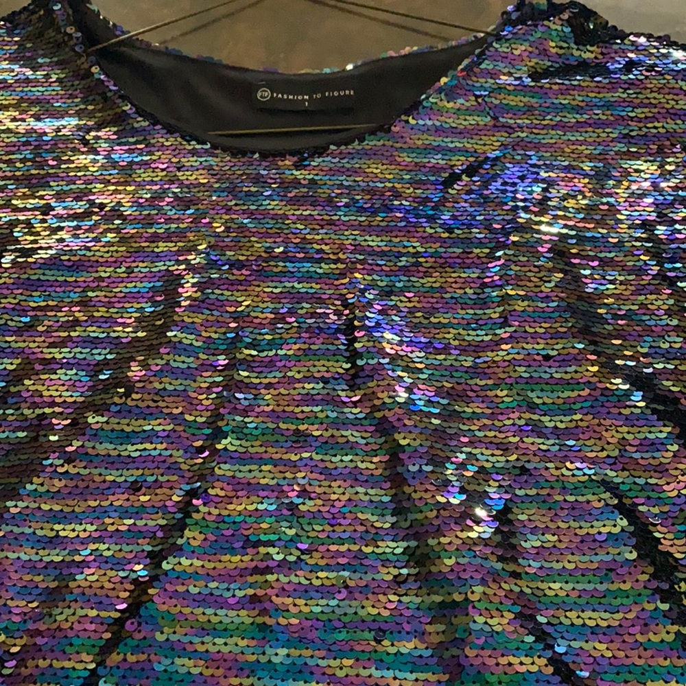 Sequin short sleeve shirt